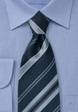 Cravata cu clip cu dungi albastre