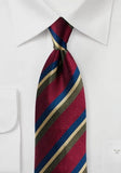 Cravată bărbați cu model în dungi roșu închis