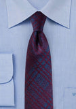 Cravata bordo de primă clasă și manopera perfectă