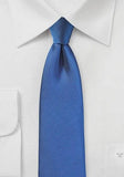 Cravata albastru monocrom ultramarin