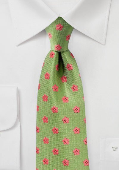 Cravată florală în verde pe bază de plante șI roz coral, colorata