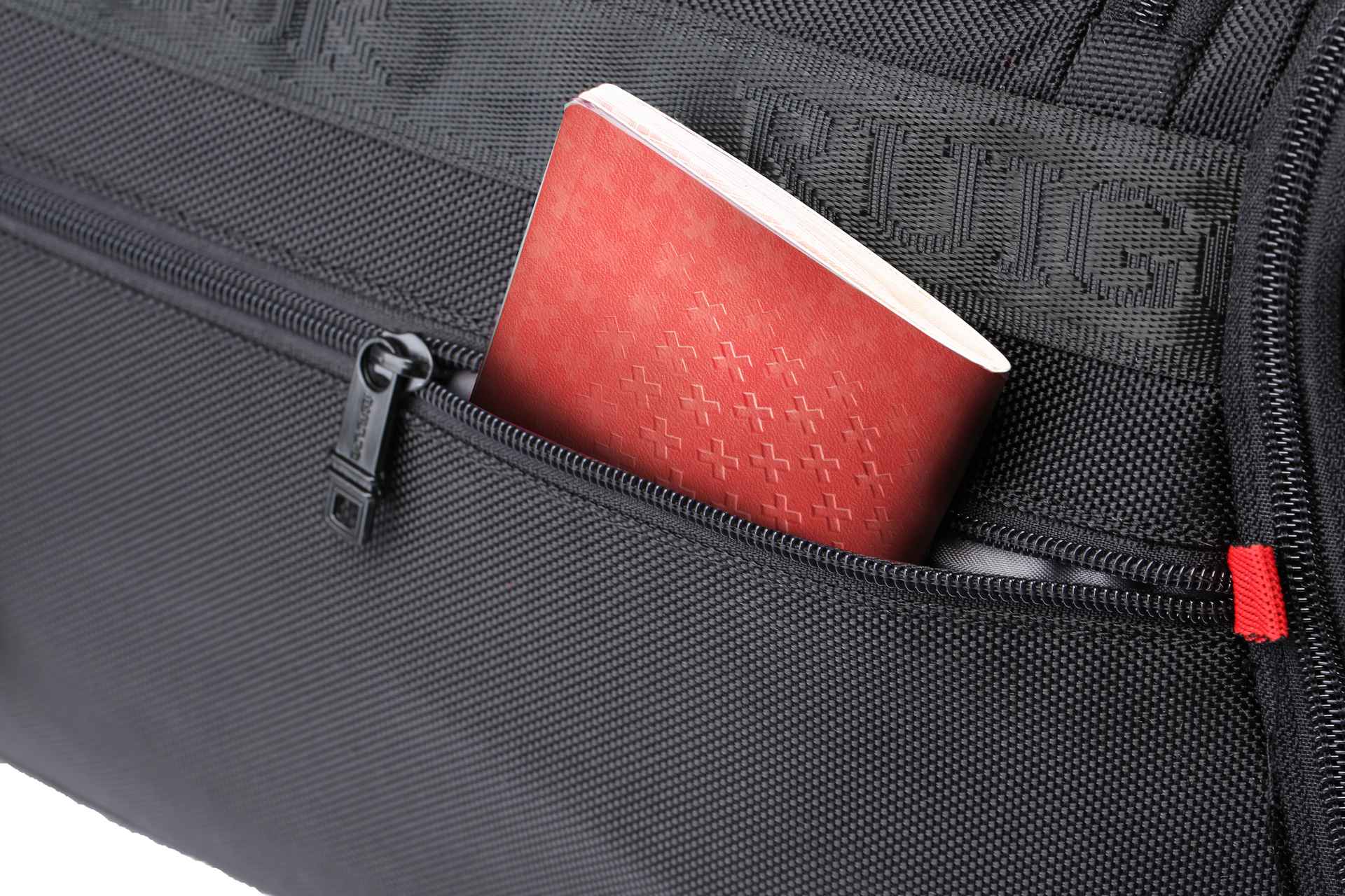 Ruigor Motion 01 Front Pocket