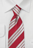 Cravata, clasica, rosie, cu dungi albe