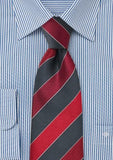 Cravata cu dungi cires si gri petrol--Cravate Online