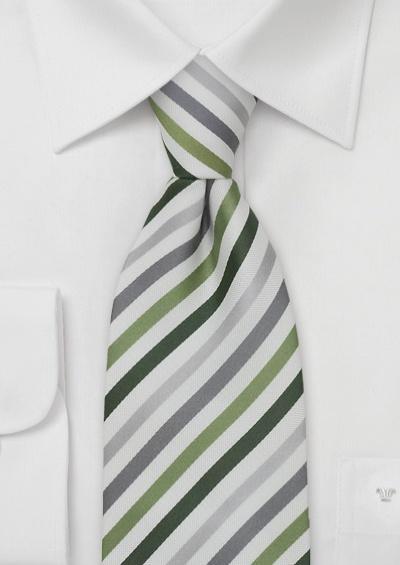 Cravata in dungi fine verde--Cravate Online
