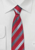 Cravată îngustă în roșu - gri--Cravate Online