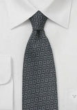 Cravata lana  de culoare gri închisă 148X8 cm