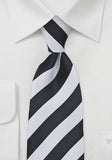 Cravata neagra cu structura dunga alba zapada