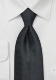 Cravata slim neagra inchisa pe carouri