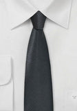 Cravata negru gudron cu linii subtile in relief