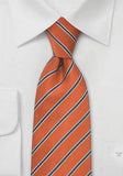 Cravata orange cu linii