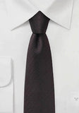 Cravata structura de dungi de culoare brună închisă