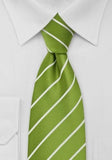 Cravata verde in dungi albe