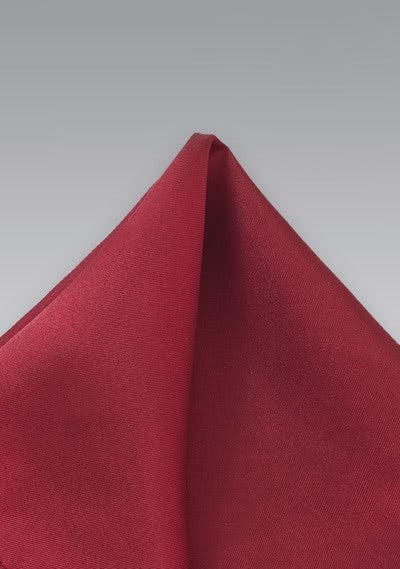 Batista ornamentală roșu închis în mătase